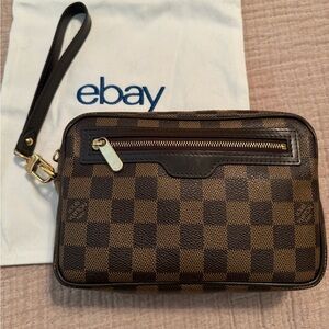 Authenticated Louis Vuitton Damier Ebene Pouchette Billets Macao Brown